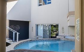 Villavin At 47 Galpin